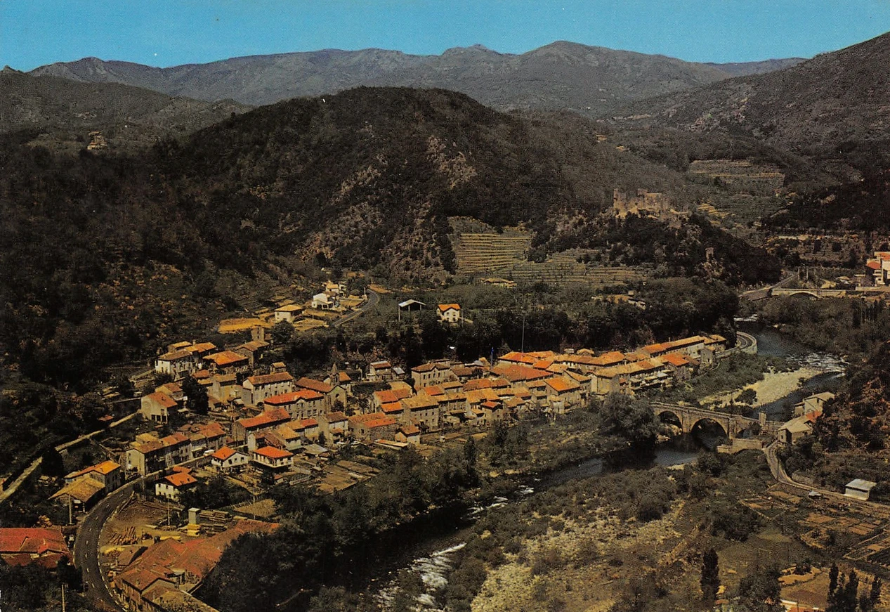 Pont de Labeaume le village.webp